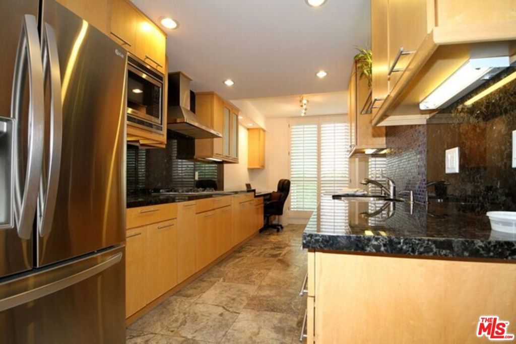 1550 Greenfield Avenue 201, Los Angeles, CA 90025 — photo 4