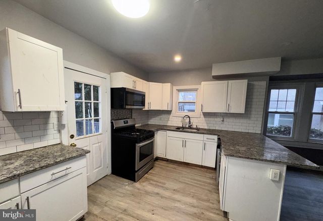 215 SEMINOLE AVE, Norwood, PA 19074
