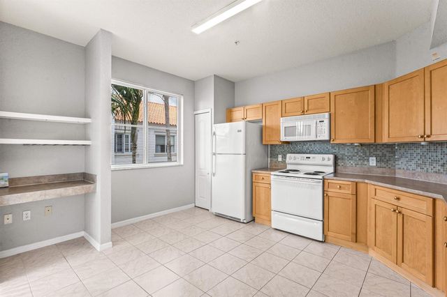 11022 Legacy Drive 305, Palm Beach Gardens, FL 33410