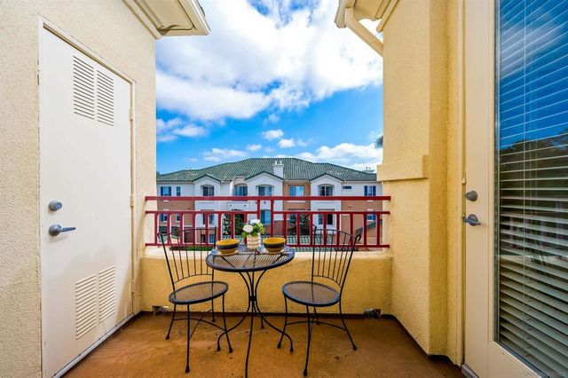 12368 Carmel Country Rd 303, San Diego, CA 92130