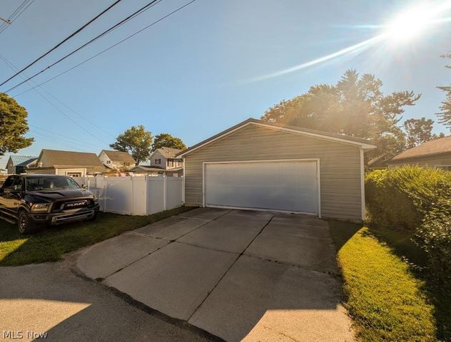 41 Poplar Street, Huron, OH 44839