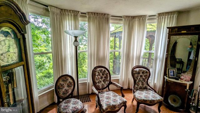 1987 RIDGEWOOD RD, York, PA 17406