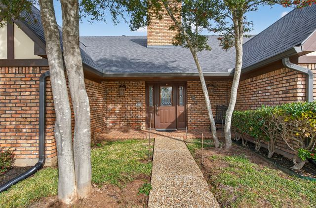 110 Southwood Drive, Bossier City, LA 71111