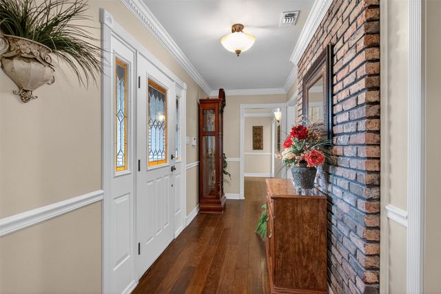 110 Southwood Drive, Bossier City, LA 71111