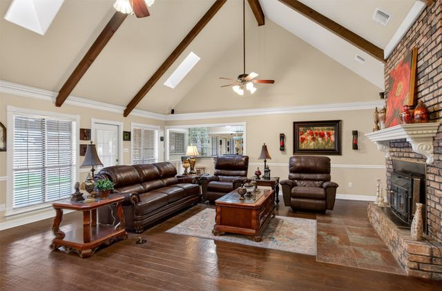 110 Southwood Drive, Bossier City, LA 71111