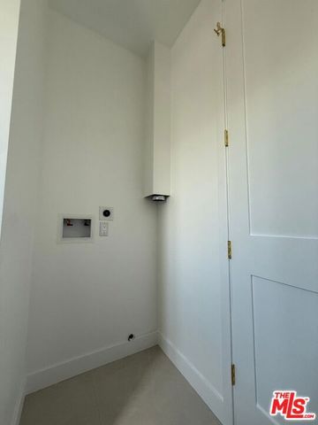 20748 Stagg Street, Winnetka (los Angeles), CA 91306