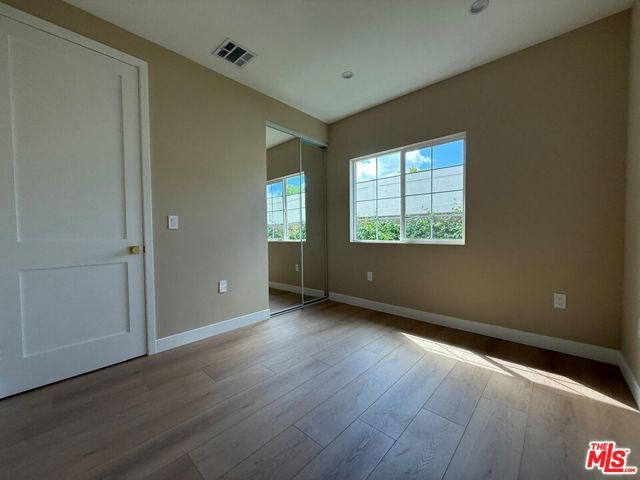 20748 Stagg Street, Winnetka (los Angeles), CA 91306