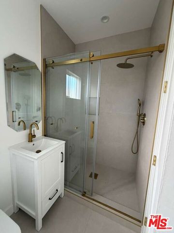 20748 Stagg Street, Winnetka (los Angeles), CA 91306