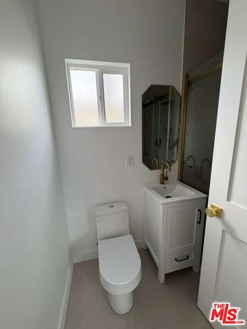 20748 Stagg Street, Winnetka (los Angeles), CA 91306