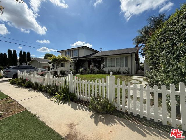 20748 Stagg Street, Winnetka (los Angeles), CA 91306