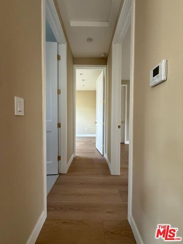 20748 Stagg Street, Winnetka (los Angeles), CA 91306