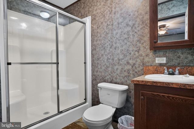 39 COUNTRY CLUB RD W, Northampton, PA 18067