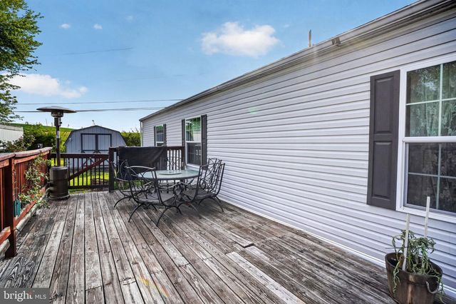 39 COUNTRY CLUB RD W, Northampton, PA 18067