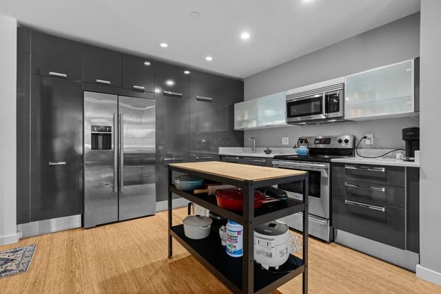 691 Massachusetts Avenue 308, Boston, MA 02118