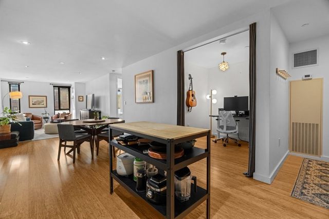 691 Massachusetts Avenue 308, Boston, MA 02118