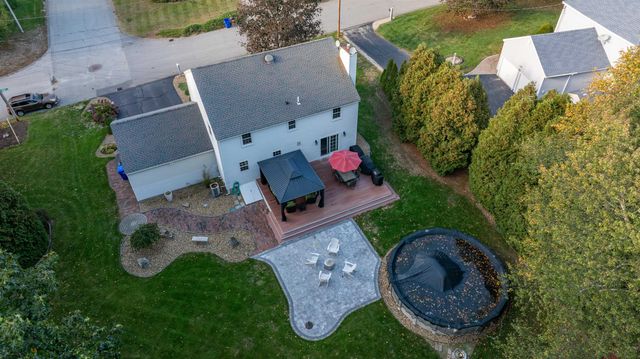 38 Robin Drive, Hudson, NH 03051