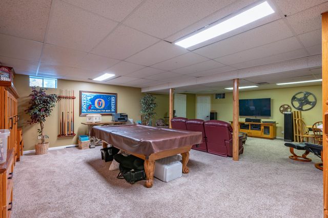 38 Robin Drive, Hudson, NH 03051