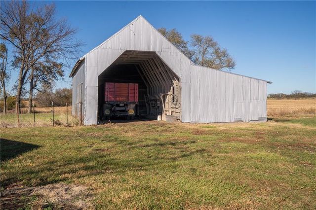 2334 N 100 Road, Wellsville, KS 66092