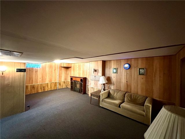 3025 Spring Garden Ave, Neshannock Twp, PA 16105