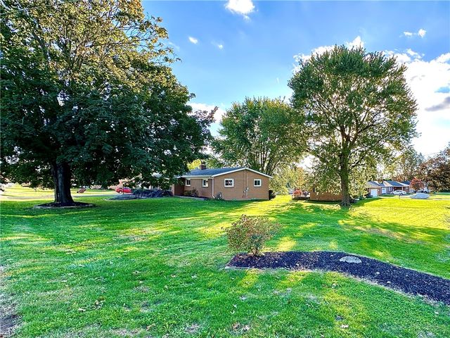 3025 Spring Garden Ave, Neshannock Twp, PA 16105