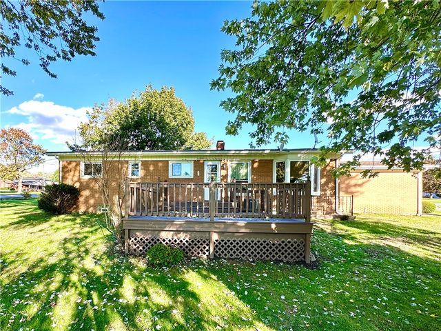 3025 Spring Garden Ave, Neshannock Twp, PA 16105