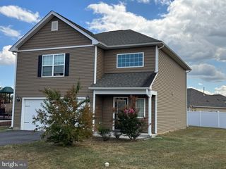 96 VERMEER LN, Martinsburg, WV 25401