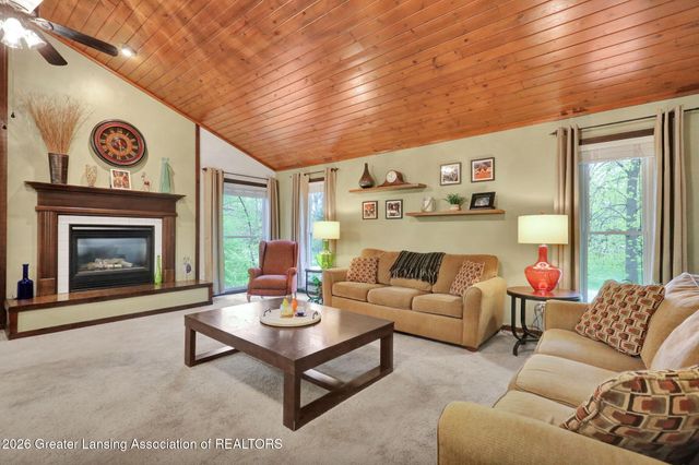 111 Feldspar Drive, Williamston, MI 48895