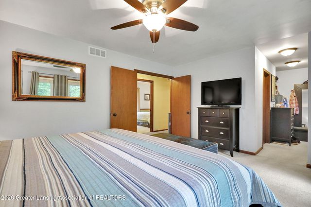 111 Feldspar Drive, Williamston, MI 48895
