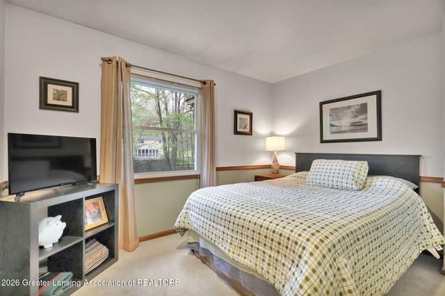 111 Feldspar Drive, Williamston, MI 48895