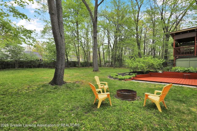 111 Feldspar Drive, Williamston, MI 48895