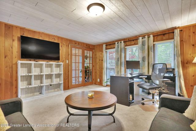 111 Feldspar Drive, Williamston, MI 48895