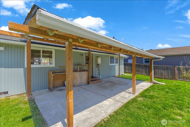 128 107th Street SE, Everett, WA 98208