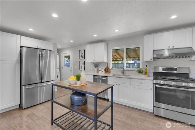128 107th Street SE, Everett, WA 98208