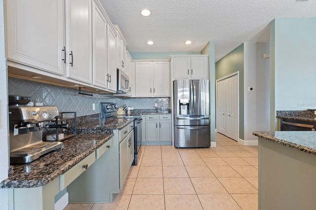 4916 PARKVIEW DRIVE, St Cloud, FL 34771