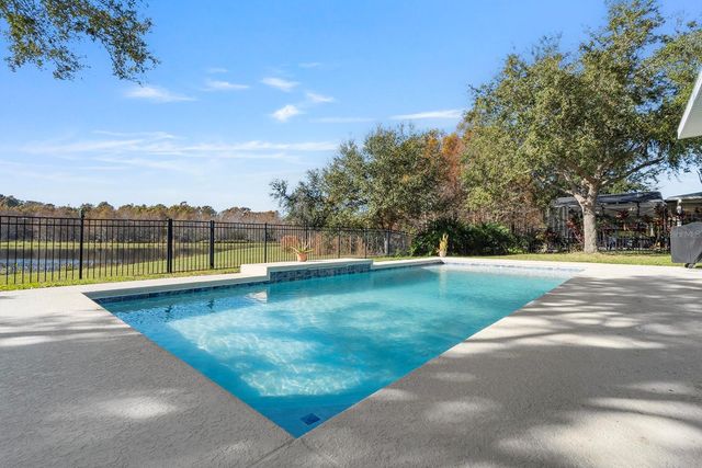 4916 PARKVIEW DRIVE, St Cloud, FL 34771