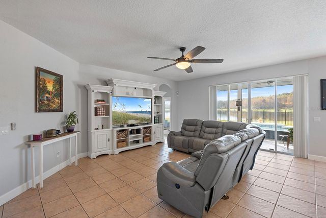 4916 PARKVIEW DRIVE, St Cloud, FL 34771