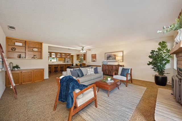 4124 Mindt Ct, Carmichael, CA 95608