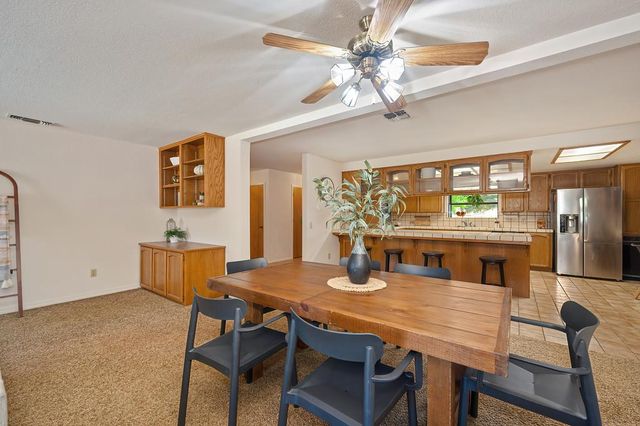 4124 Mindt Ct, Carmichael, CA 95608