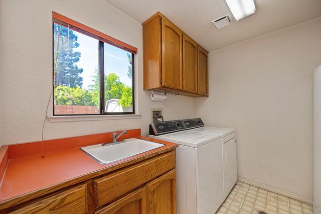 4124 Mindt Ct, Carmichael, CA 95608