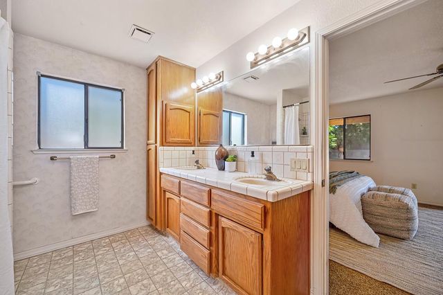 4124 Mindt Ct, Carmichael, CA 95608