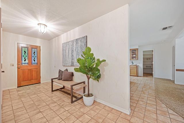 4124 Mindt Ct, Carmichael, CA 95608