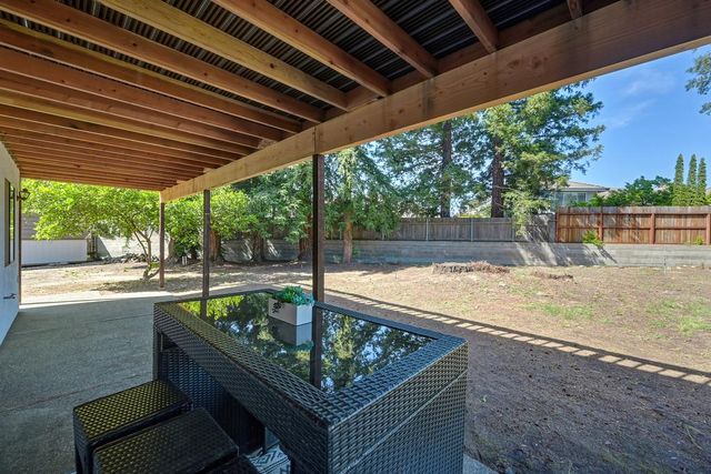 4124 Mindt Ct, Carmichael, CA 95608