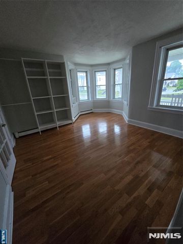 81 Main Street, Ramsey, NJ 07446