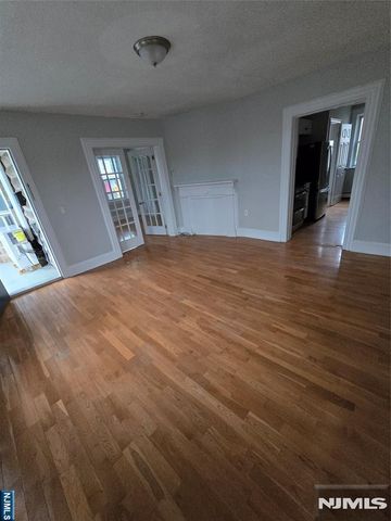 81 Main Street, Ramsey, NJ 07446
