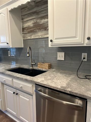 3908 Cherry Road, Bentonville, AR 72713