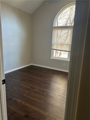 3908 Cherry Road, Bentonville, AR 72713