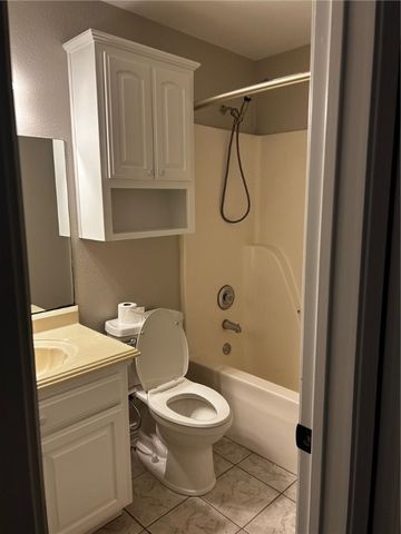 3908 Cherry Road, Bentonville, AR 72713