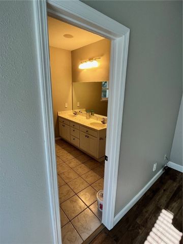 3908 Cherry Road, Bentonville, AR 72713