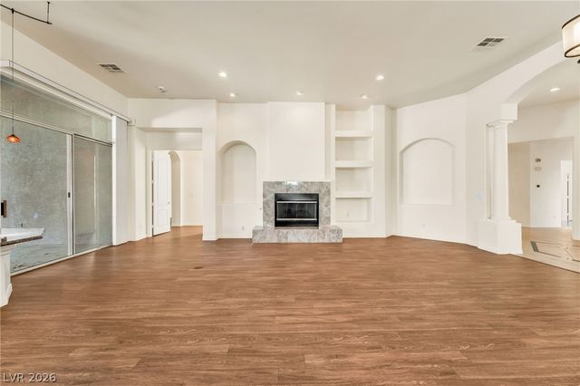 308 Cambrian Ridge Court, Las Vegas, NV 89144