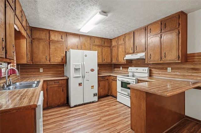 3200 Woodbridge, Snellville, GA 30039